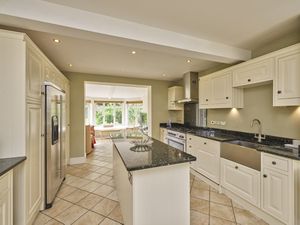 Kitchen- click for photo gallery